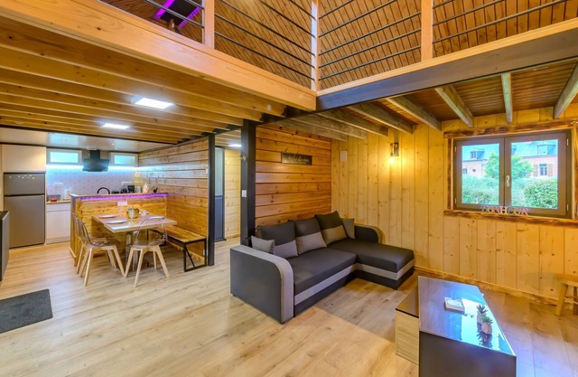 Rêves au Chalet - Studio House, Sleeps 5