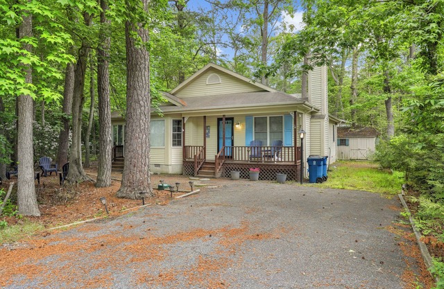 Rabbit Run-Located in the heart of Ocean Pines! Minutes away from OC!