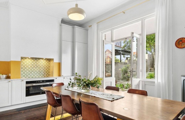 Raglan Contemporary in Mosman