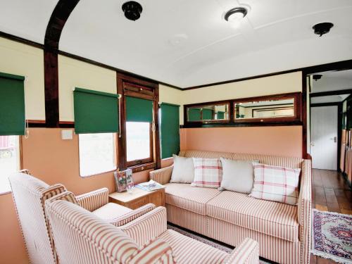Railway Carriage Two - E5601