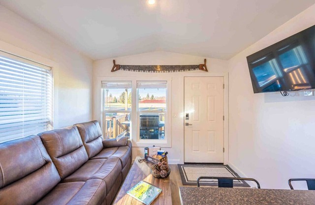 Rainforest Tiny Home Retreat #30