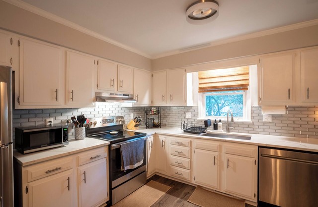 Raleigh Retreat~Dog Friendly Peaceful Location~Discounts for extended stay!