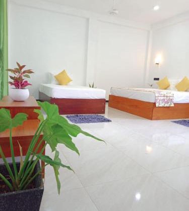 Randon Resort Mirissa