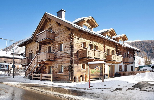 Rasia Residence Relax Night