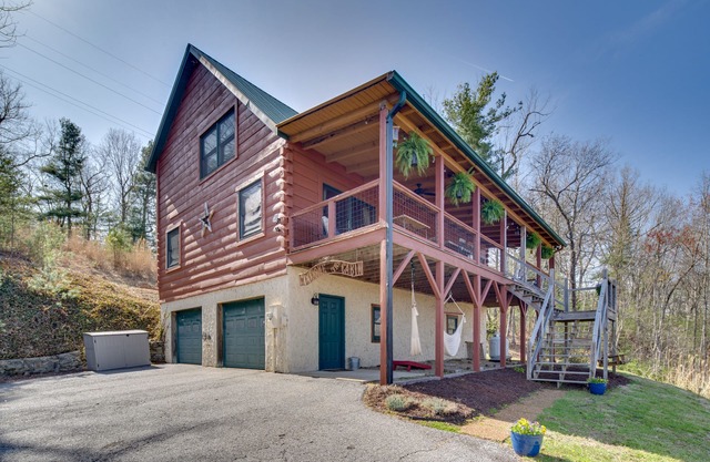 Raven's Roost - Awesome Mountain Cabin!
