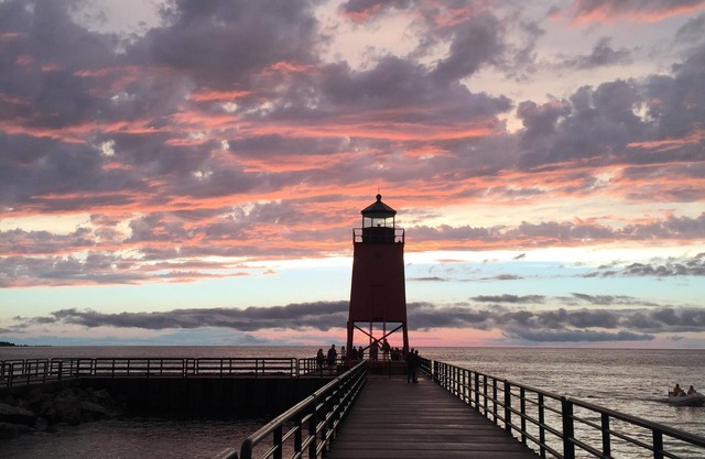 Re-imagined Charlevoix Michigan Mushroom House, a thatched romantic getaway!
