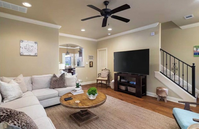 Rebel Belle - Convenient Stylish New 2 BR Condo. Entire Home in Oxford, MS.