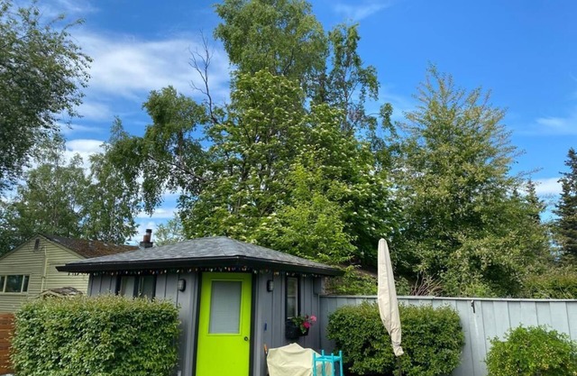 Recent full remodel, modern ranch in heart of downtown Anchorage