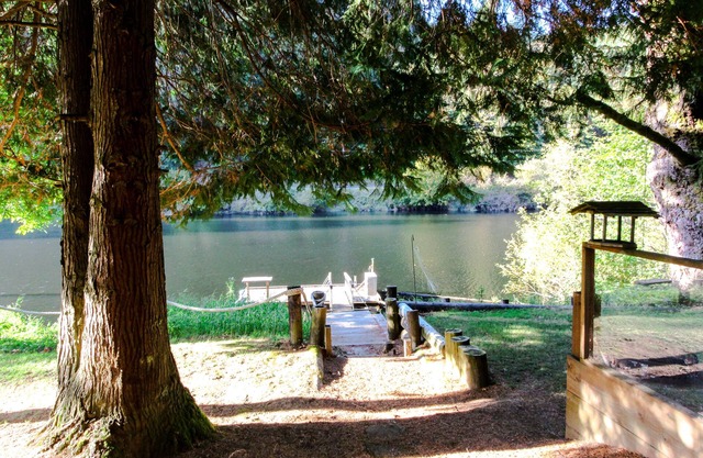 Recently remodeled home on the Alsea River w/private dock