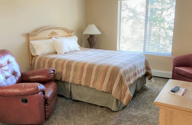 Recently Remodeled Studio at Barefoot Resort located at Terry Peak.