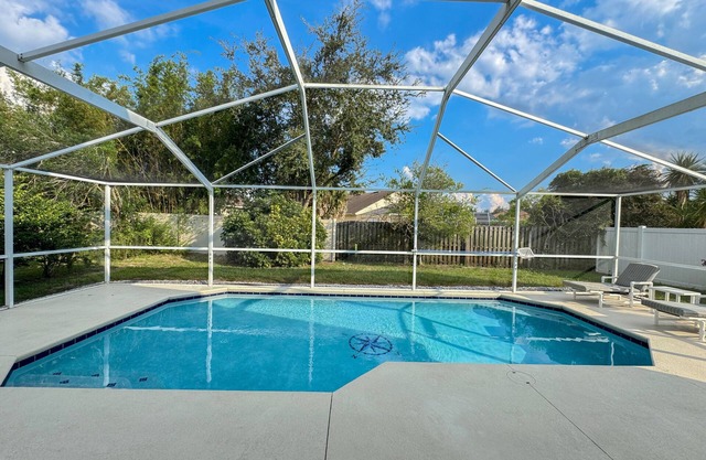 Recently Renovated Pool Home Near WDW