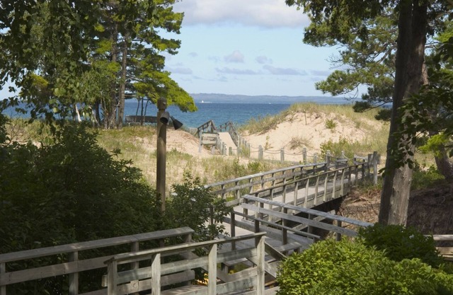 Recently updated condo with granite, marble and stainless steel appliances.