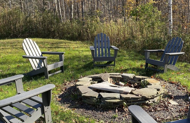Red Barn Catskills Retreat - Near Hunter & Windham