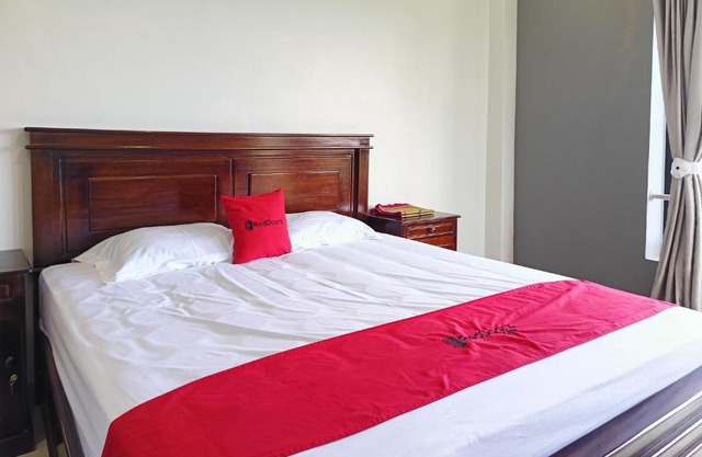 RedDoorz @ Green Homestay Syariah Baubau
