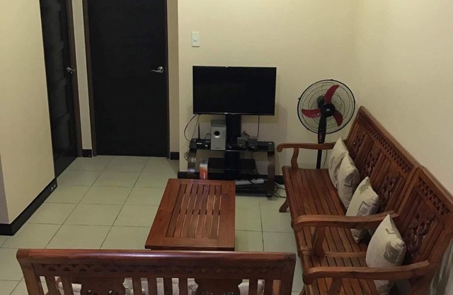 Redwoods 2 bedroom condo