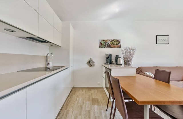 Ref:3P30 Seasonal rental 3 rooms Mandelieu la Napoule facing port, beaches