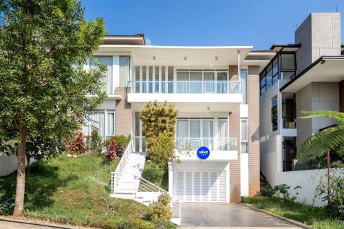 Rehat at Villa Golf Island Dago Resort II