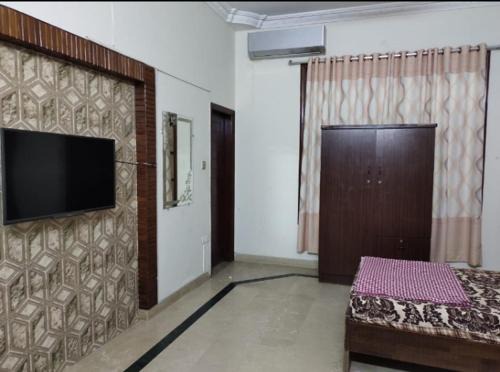 Rehmat Guest House