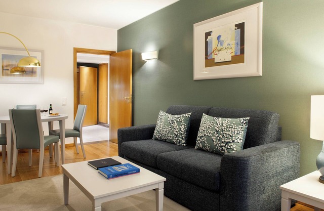 Relax at Altis Suites! 3 Spacious Units, Kitchenettes Included, Pets Allowed!