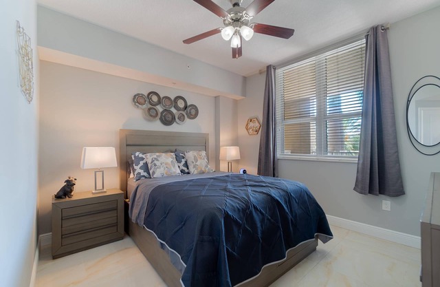 Relax at the Oasis Suite Casa Costa 201S, Pools, Jacuzzi, Beach, Shops & Dog Friendly