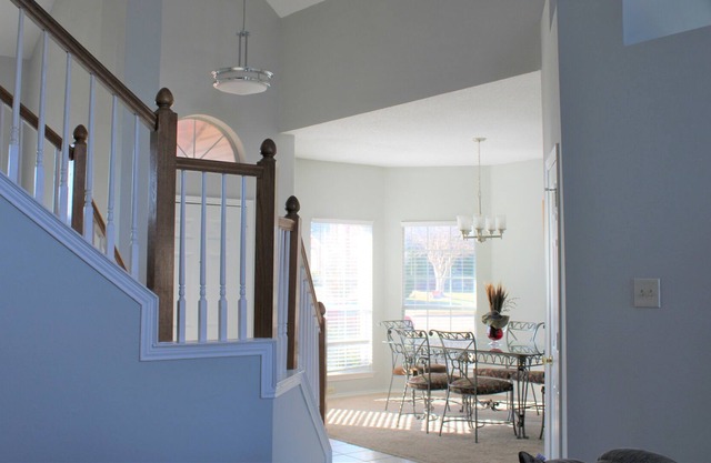 Relax in Entire house with pool