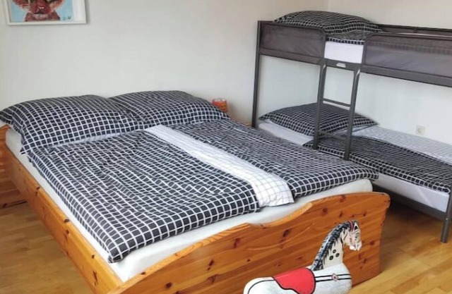 Relaxation in nature, plenty of outdoor space, hiking trails, Jacob sheep and more