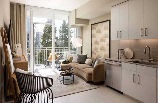 Relaxing 1BR Condo with Fire Pit and Hot Tub at The Martin