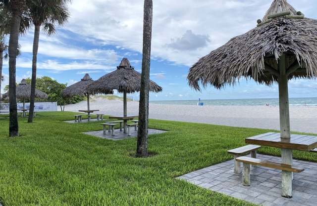 Relaxing Beachfront Condo with Gulf View, Top-Floor Unit, Redington Shores