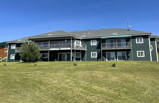 Relaxing Getaway with Spectacular Views