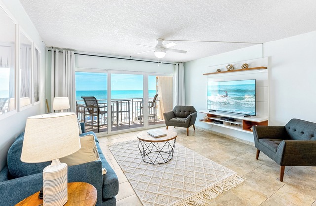Relaxing Oceanfront Condo with Steps to Beach & Heated Pool 🌴