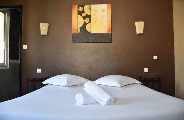 Relaxing Stay with Garden Access and Private Parking - Family Friendly