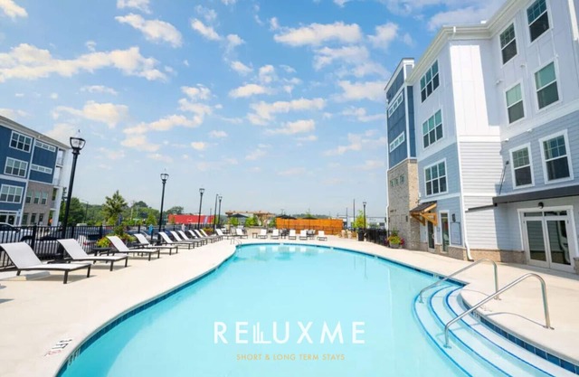Reluxme|Stylish 2BR w/Balcony, Gym, Pool, Stores