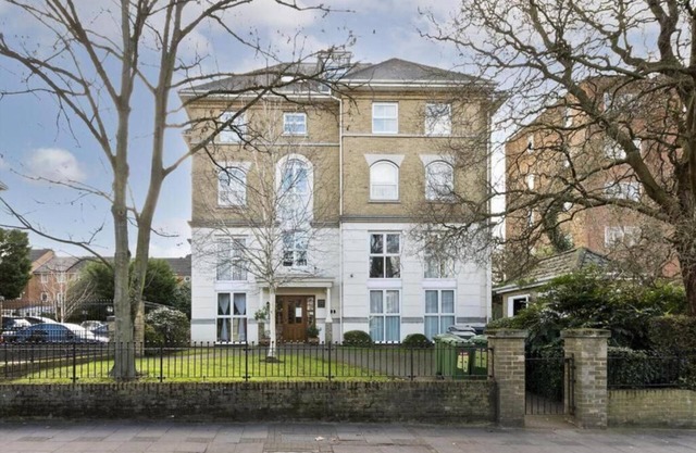 Remarkable 2-Bedroom Apartment with an EnSite