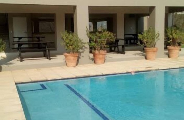 Remarkable 3-Bed Apartment in Fourways, Sandton