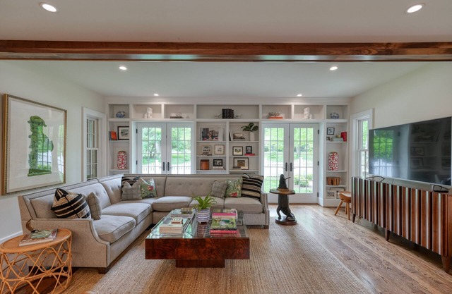 Remodeled Designer Home Near Restaurants, Parks & Track