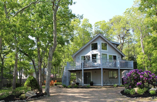 Renovated 4 bedroom home in Vineyard Haven