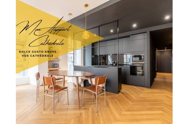 RENOVATED APARTMENT ⭐ CATHEDRAL CHARM ⭐ ☕ 💤