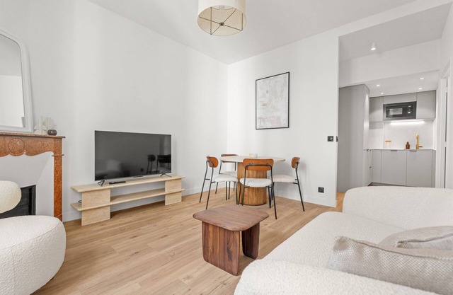 Renovated Apartment Min. from Beach/Palais