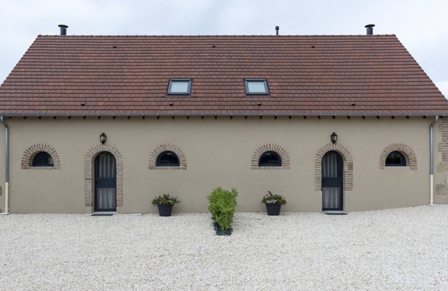 Renovated barn with terrace and Scandinavian decor - near Le Pal park