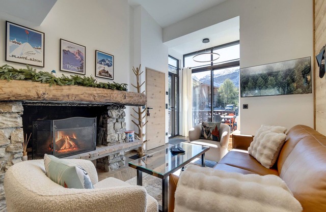 Renovated chalet for 10 with sauna and fireplace in Les Chartreux