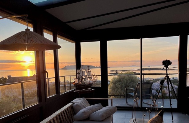 Renovated house, exceptional sea view, sleeps 8. Between Perros-Guirec and Paimpol