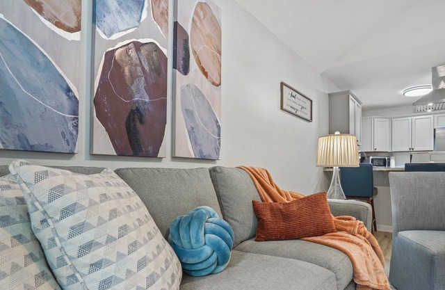 Renovated Luxury Cottage 4mins to I-10