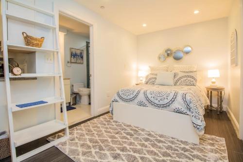 Renovated Studio, Steps To Mgh, Suffolk, Sleeps 4