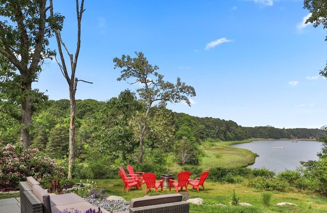 Renovated Waterfront Home w/Endless Views! Pets Considered.