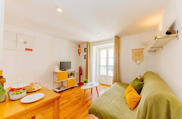 RENT4REST BAIRRO ALTO CHARMING 1 BEDROOM APARTMENT