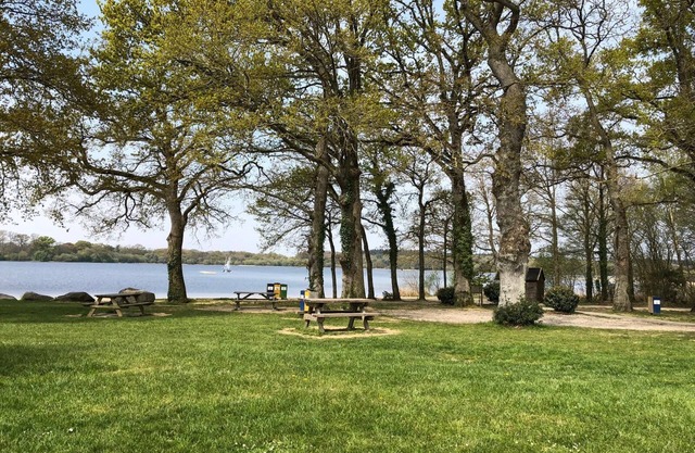 Rental of a recent fully equipped mobile home with a capacity of 4-6 people