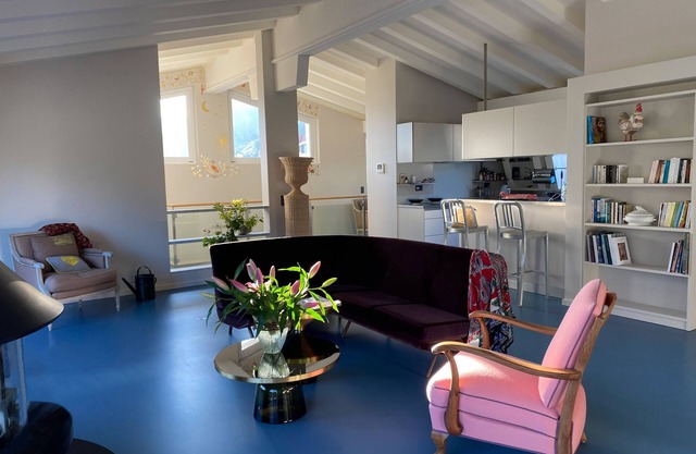 Rentals by Laura - Apartment with fireplace and mountain view