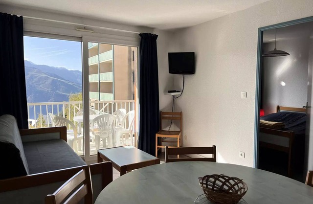 Residence Balcons Du Soleil 1 - T2/6pers BALCONS OF THE SOLEIL 42- Peyresourde