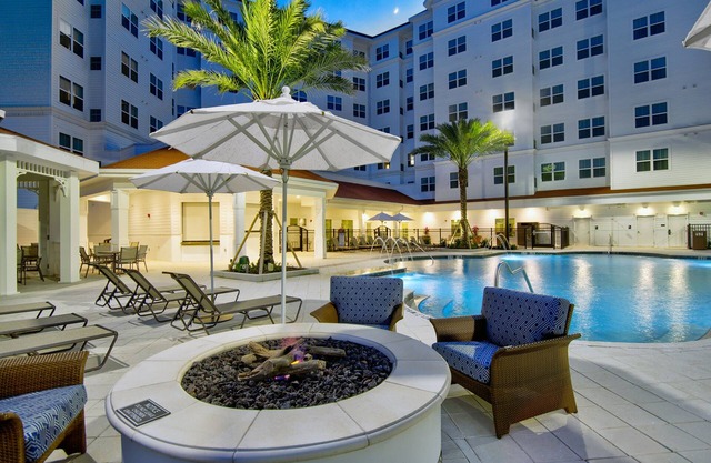 Residence Inn by Marriott Orlando Flamingo Crossing/Western Entrance