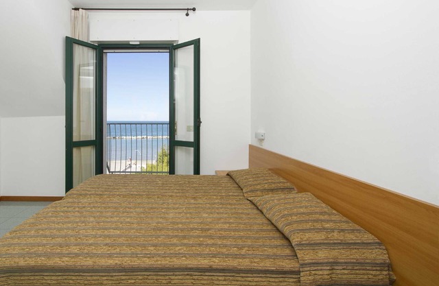 Residence Stella Marina-three-room apartment B